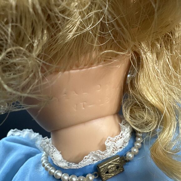 Vintage 1950s Ideal VT-18 Doll with Sleep Eyes - Picture 10 of 10